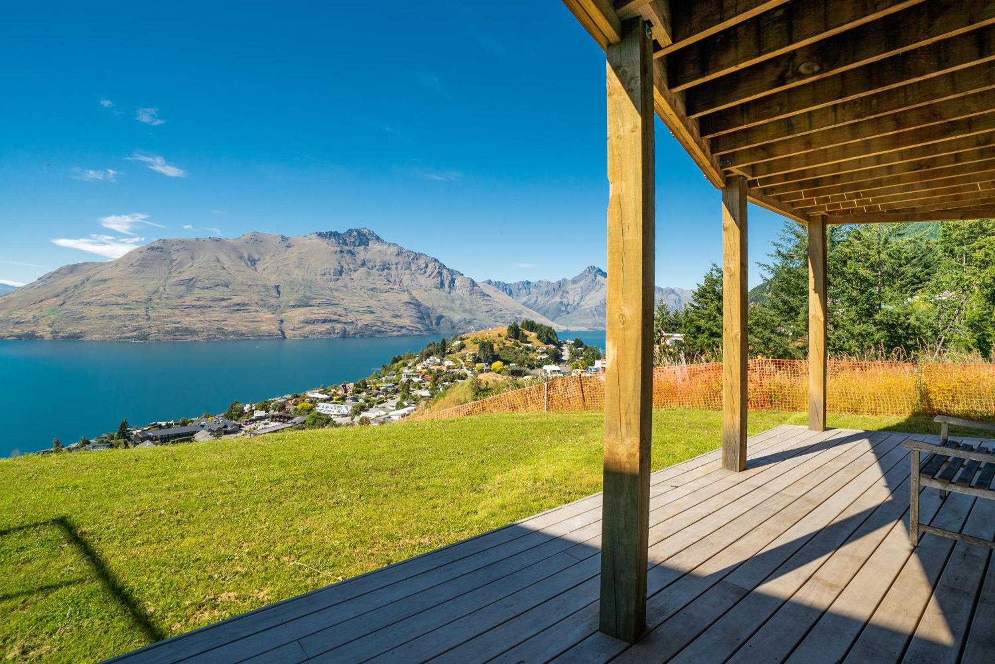 Holiday home Modern Luxe House With Magnificent View Queenstown